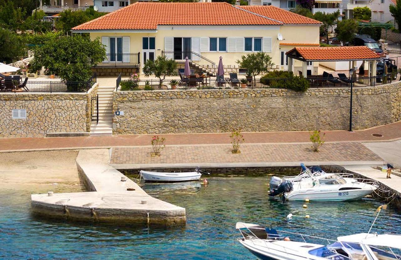 Villa Riva Barbat na Rabu Buitenkant foto