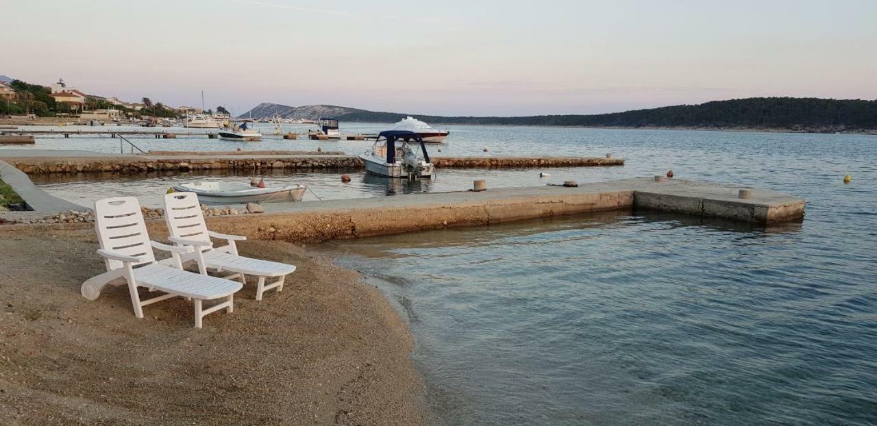 Villa Riva Barbat na Rabu Buitenkant foto